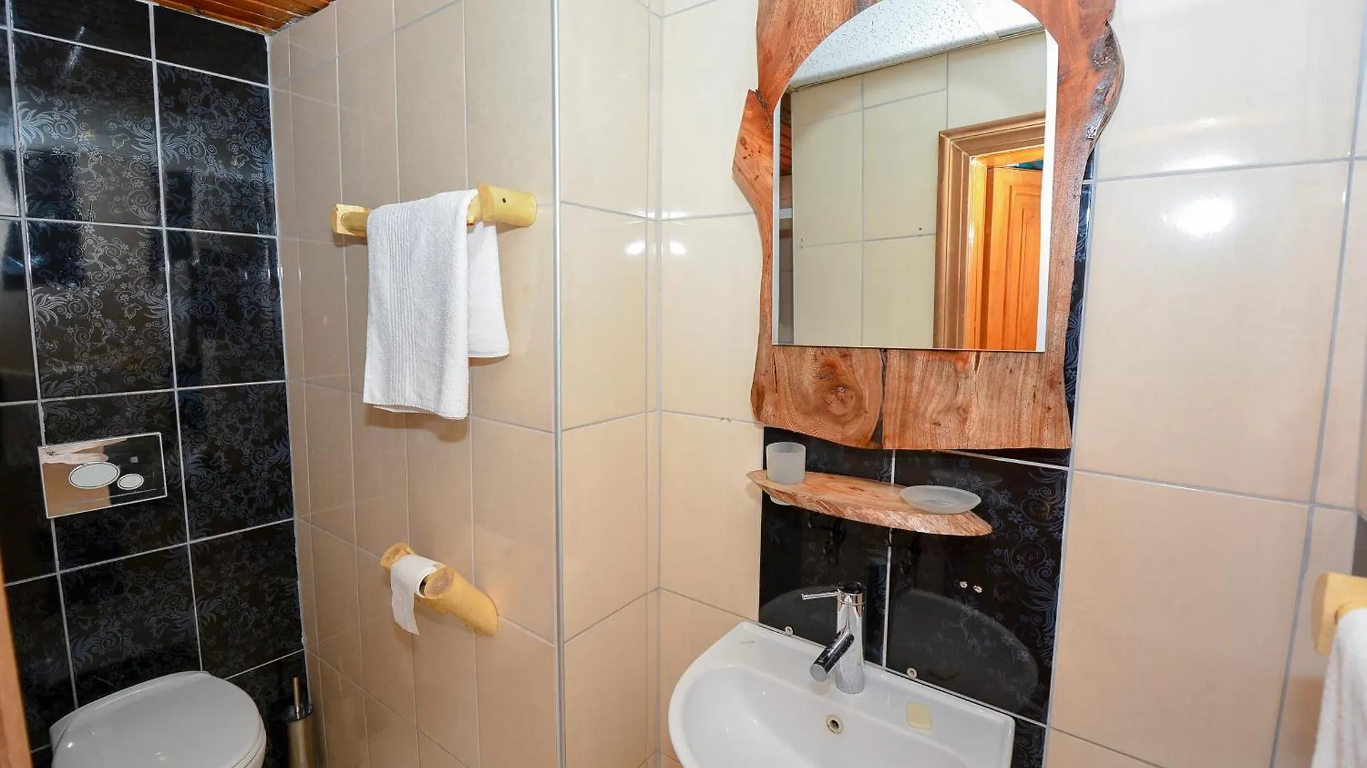 Otel Wood House Antalya Hotel